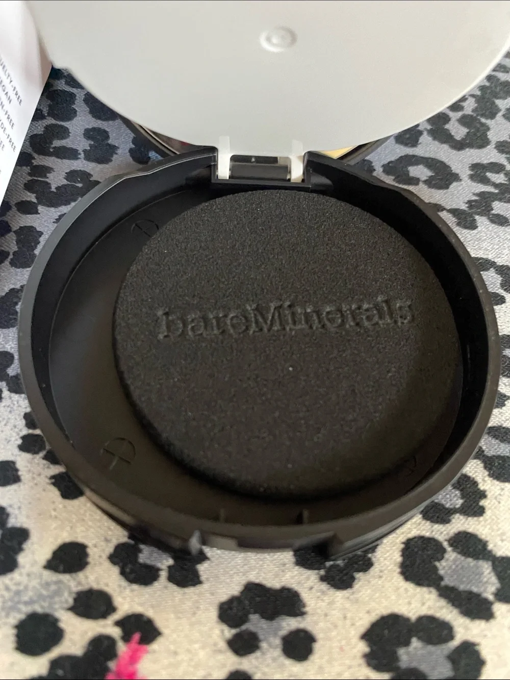 Bare Minerals Pressed Powder Mineral Foundation SPF 15 New Not Returnable